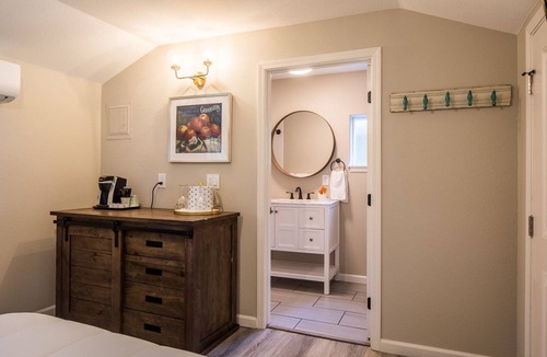 Guerneville Hotel | Cottages on River Road