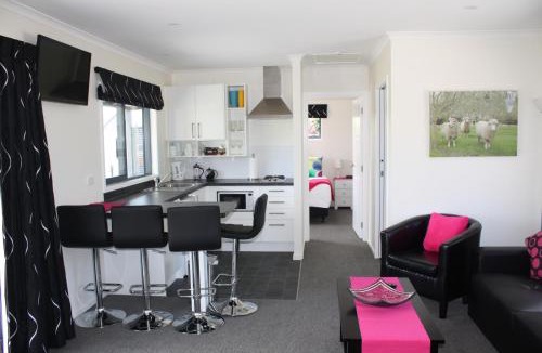 Havelock North House | Cottages On St Andrews