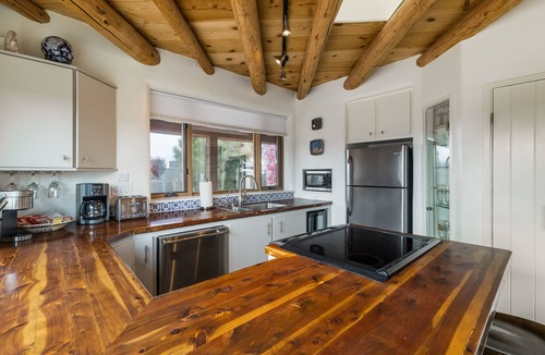 Taos House | Cottam Pines A & B - Hot Tub, Pickleball