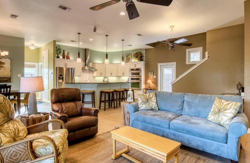 Old Town House | Cotter Coastal Retreat