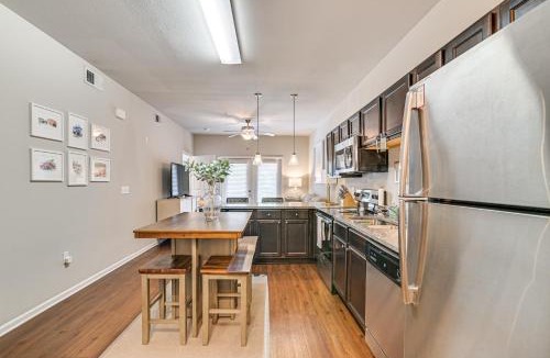 Starkville House | Cotton District Condo: Walkable Spot for Game Day!