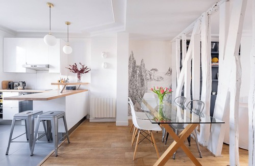 Epinettes Apartment | Cotton White, by Veeve
