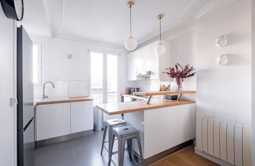 Epinettes Apartment | Cotton White, by Veeve