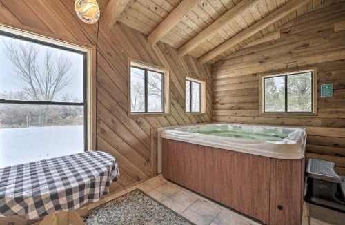 Blanco House | ‘Cottonwood Cabin’ w/Private On-Site Fly Fishing!
