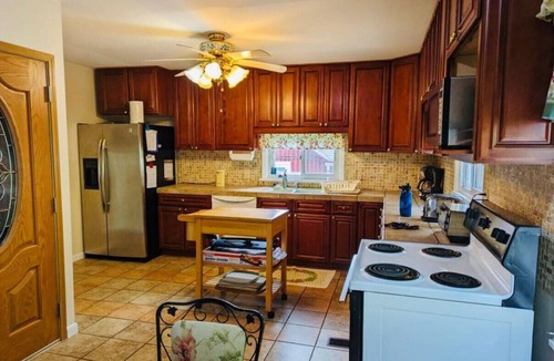 Conesus House | Cottonwood Cove Comfort Cottage