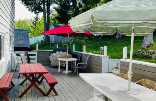 Conesus House | Cottonwood Cove Comfort Cottage