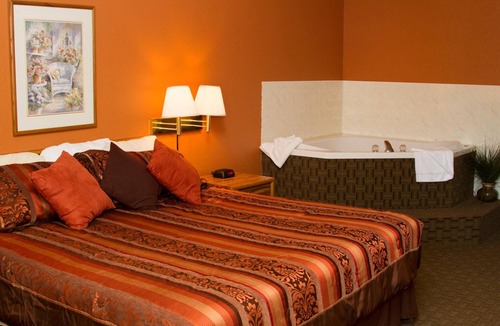 Phillipsburg Hotel | Cottonwood Inn