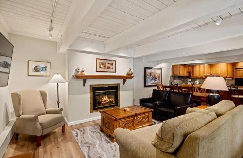 Aspen House | Cottonwoods 1-D