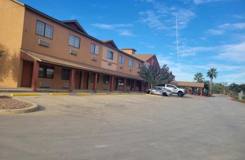 Cotulla Hotel | Cotulla Whitten Inn