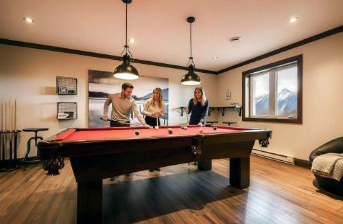 Lac-Superieur House | Coucher de soleil sur le Mont-Tremblant, Spa-Sauna-billard et foyer