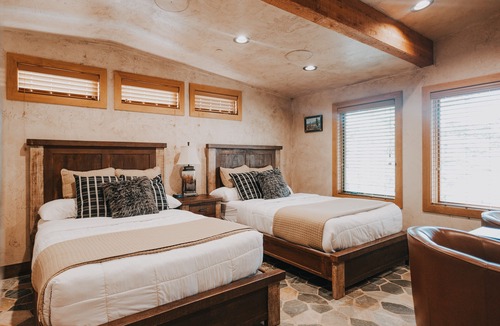 Torrey House | Cougar Ridge Resort