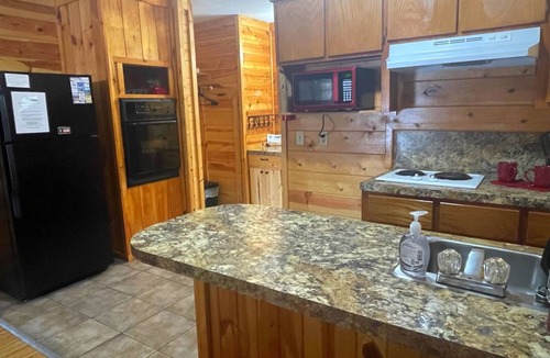 Hochatown Cabin | Cougar Run 4 in Hochatown/Broken Bow, OK