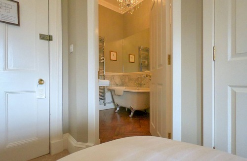 Contin Hotel | Coul House Hotel