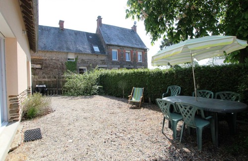 Saint-Sauveur-la-Pommeraye Cottage | Country house in Saint-Sauveur, 6 pers, pets allowed