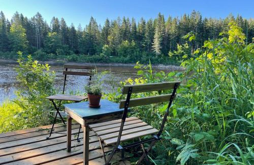 Sainte-Christine-d'Auvergne Ski Chalet | Country Comfort - Woods & River - La Sittelle