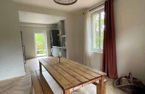 Saint-Geoire-en-Valdaine House | Country house with natural pool and river
