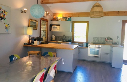 Saint-Martin-le-Superieur House | Country house with terrace, gardens and fields!
