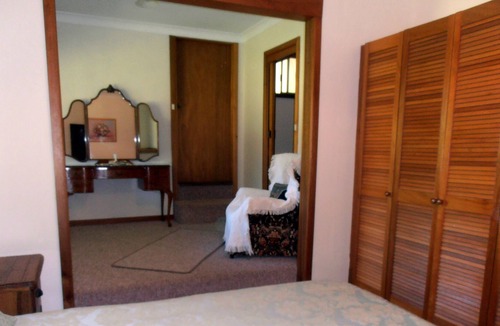 Napoleon Reef House | Country Accommodation at Napoleon Reef