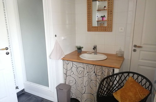 Bouhy House | Country break