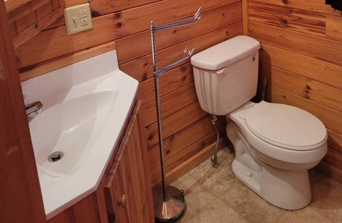 Cowanesque Cottage | Country Cabin Getaway