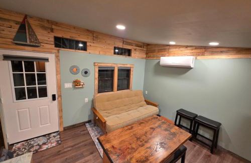 Athens Ski Chalet | country chic cottage