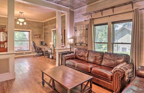 Cotter House | Country-Chic Cotter Home w/Outdoor Living Space!