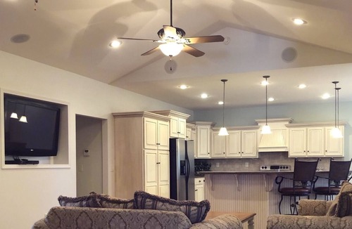 Jackson House | Country Club 439