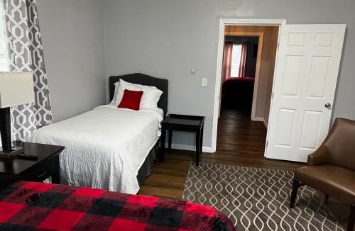 Wadley House | Country Club