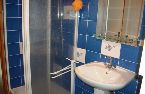 La Salvetat-Peyrales House | Country cottage for 5-6 people, quiet location