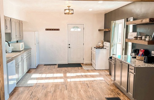 Sullivan House | Country Comfort House Relax, Recharge, Repeat