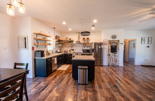 Hico House | Country Comfort with a Fireplace