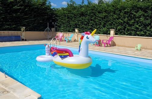 Bossay-sur-Claise House | Country cottage surrounded by horses with swimming pool