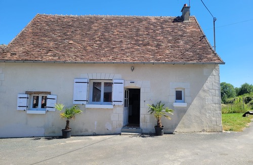 Bossay-sur-Claise House | Country cottage surrounded by horses with swimming pool