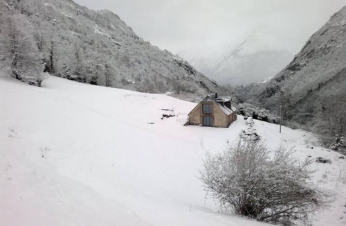 Luz-Saint-Sauveur House | Country Cottage - Sauna, Hottub
