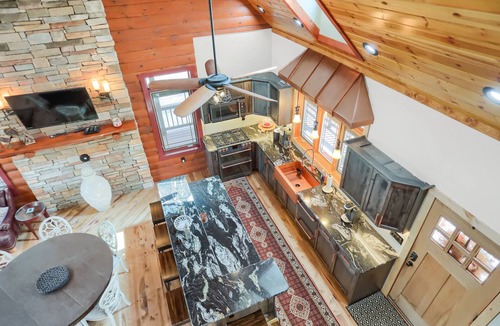 Todd House | Country Cottage: Aunt Susie's Raystown Lake Vacation Rentals; Tatman Boat Launch