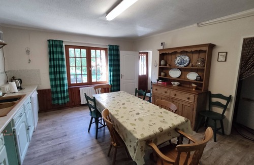 Mael-Pestivien House | Country Cottage With Heated Pool