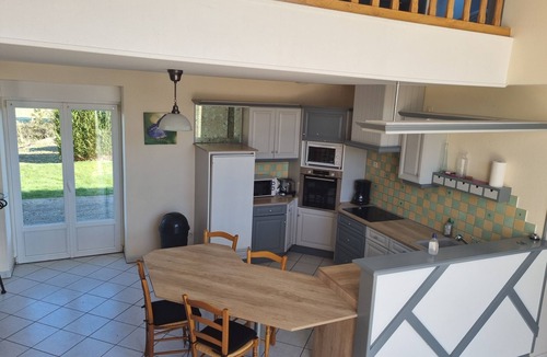 Mont-Saint-Jean Villa | country cottage with indoor pool and Jacuzzi for 14 people