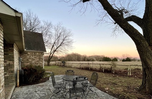 Terrell Cottage | Country Cottage Getaway, Close to Wedding Venues