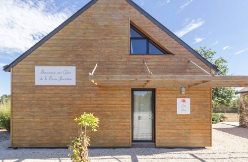 Pannece Cottage | Country cottage 'Gîte Rose' with SPA and Wi-Fi