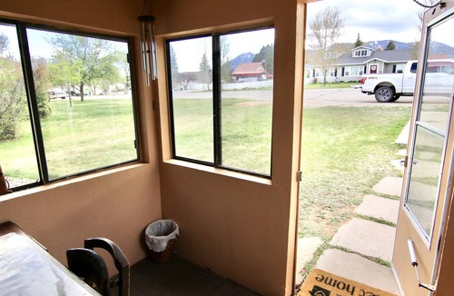 Monticello Cottage | Country Cottage Great Location