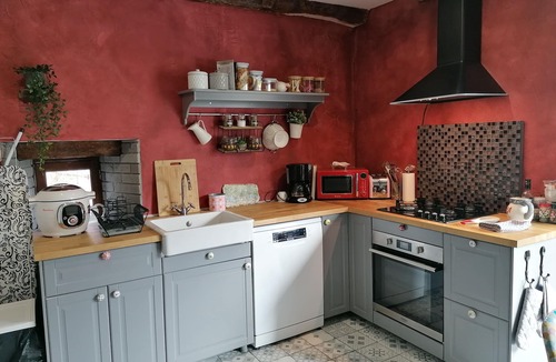 Brassac House | Country cottage Le Mas with jacuzzi