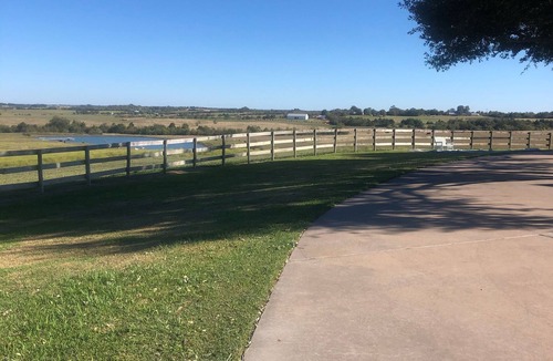New Ulm Cottage | Country Cottage near Round Top. 13 miles from Round Top Square.