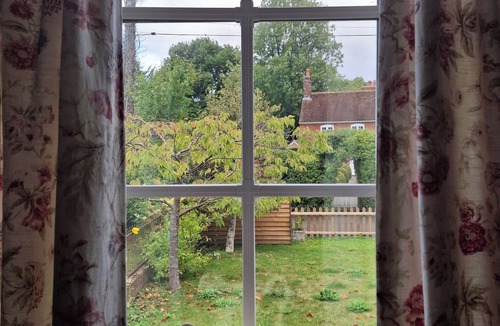 Motcombe Cottage | Country cottage.nPerfect quiet retreat, away from the hustle and bustle of life.