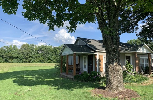 Martin Cottage | Country cottage on 3 acres right outside of town close to UTM