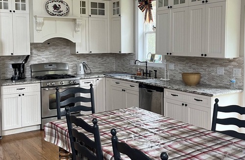 Dowagiac Cabin | Country Cottage