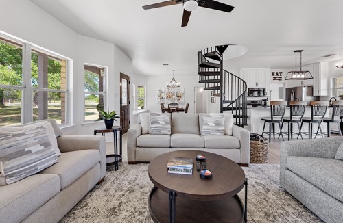 Liberty Hill House | Country Dream in Liberty Hill-4 BR/4 BA on 14 acres!