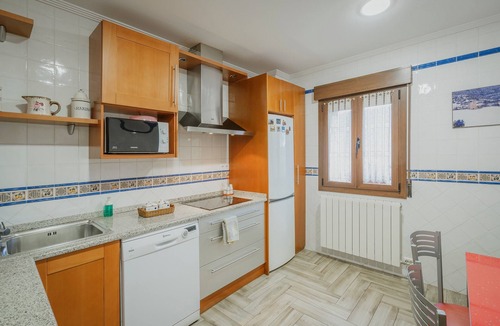 Puente-Arenas House | Country Home 'Torres 1' with Mountain View, Private Garden and Wi-Fi
