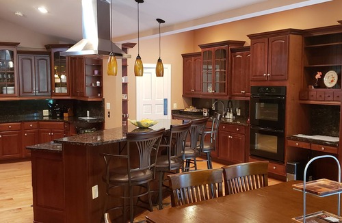 Leesburg House | Country Farm Estate - The Manor at Courtland Farm - Sleeps up to 20 people.