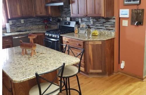 Fredonia House | Country Farmhouse Lodge