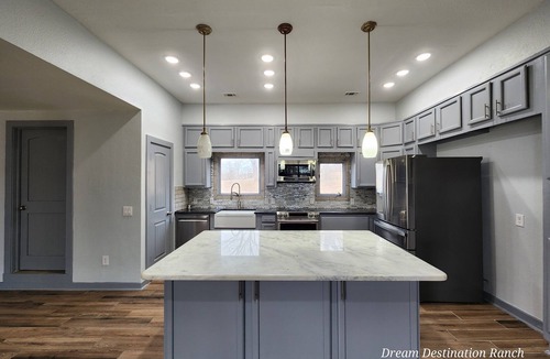 Era Other | Country Feel in City Limits , Quiet and Vibrant Ranch Home